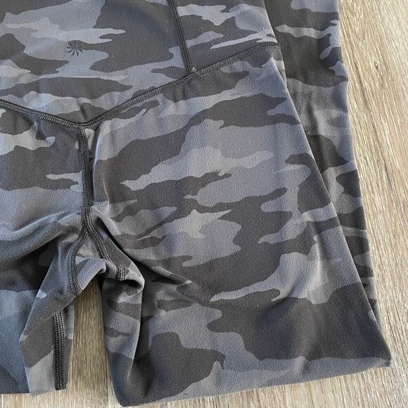 Athleta Elation Camo 7/8 Tight Grey 531310 - Size: Small - Picture 10 of 11